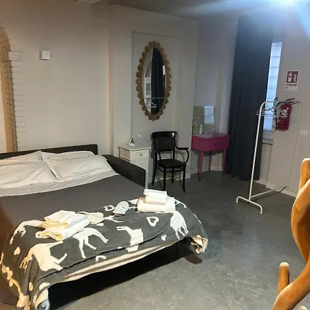 Genovesa 44 شقة *
