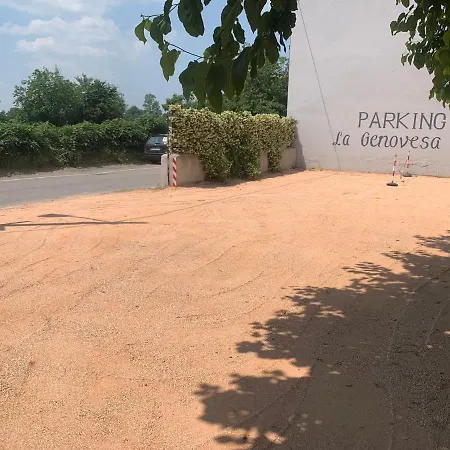 Genovesa 44 *