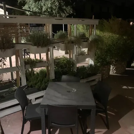 Genovesa 44